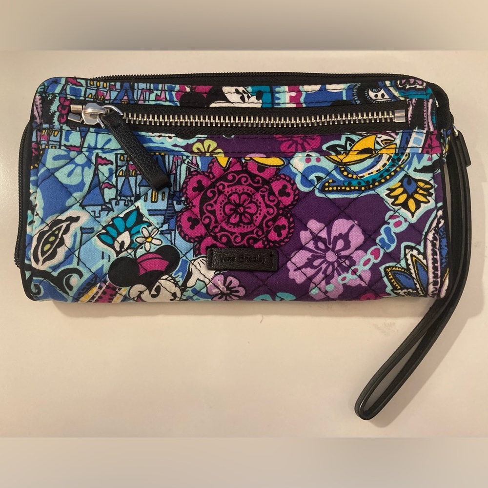 Vera Bradley NWT Disney zippy wallet